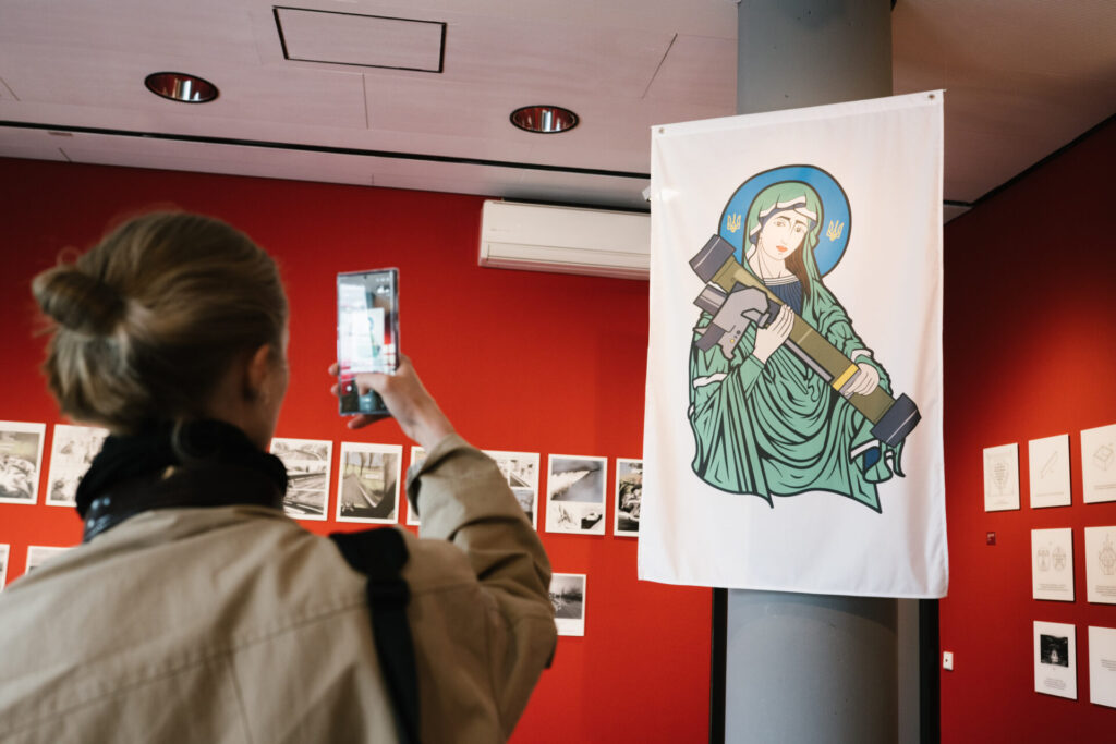 Blick in die Ausstellung "Ukraine Comics"