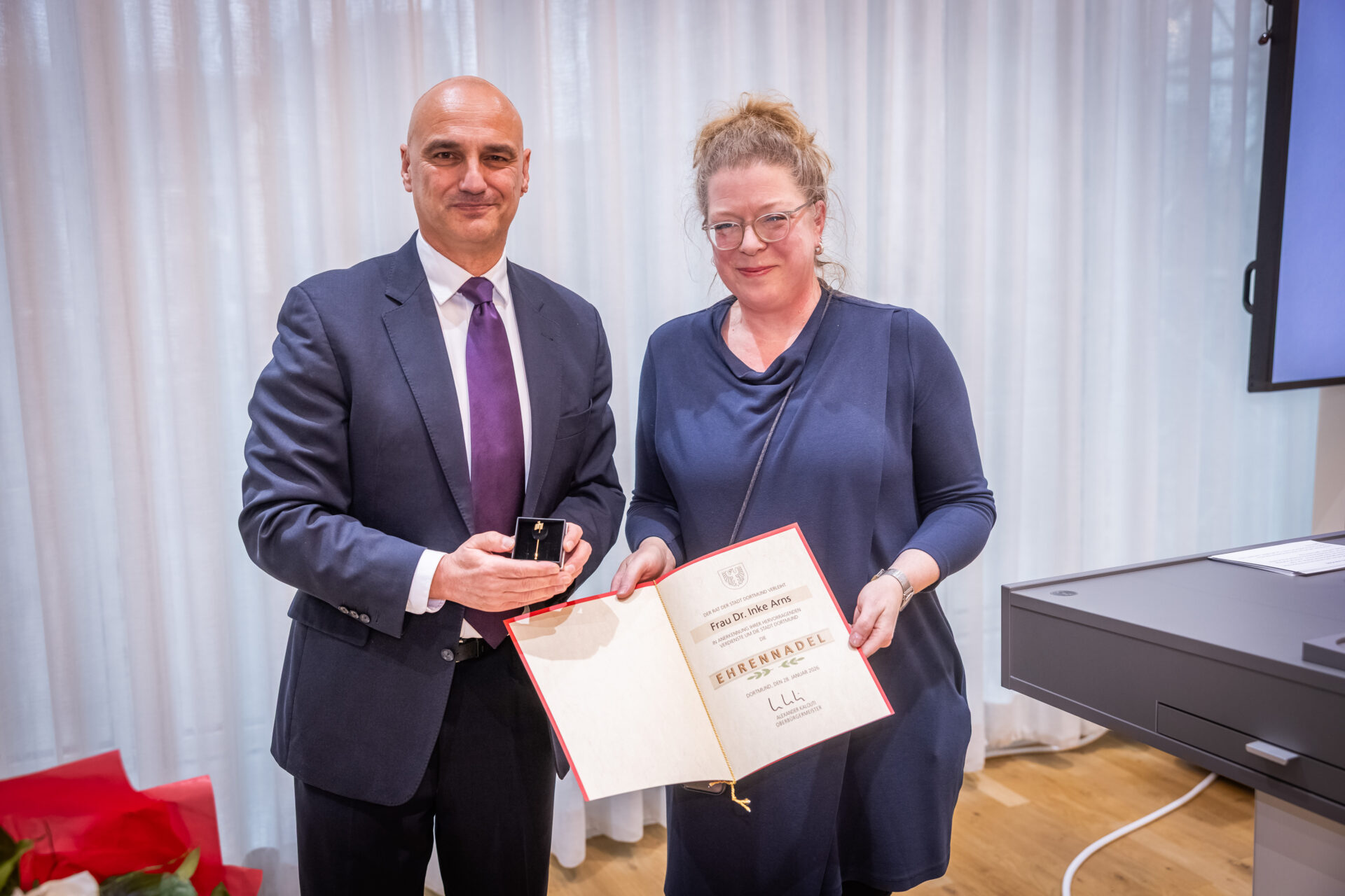 Dortmund City - Verleihung der Ehrennadel an Frau Dr Inke Arns