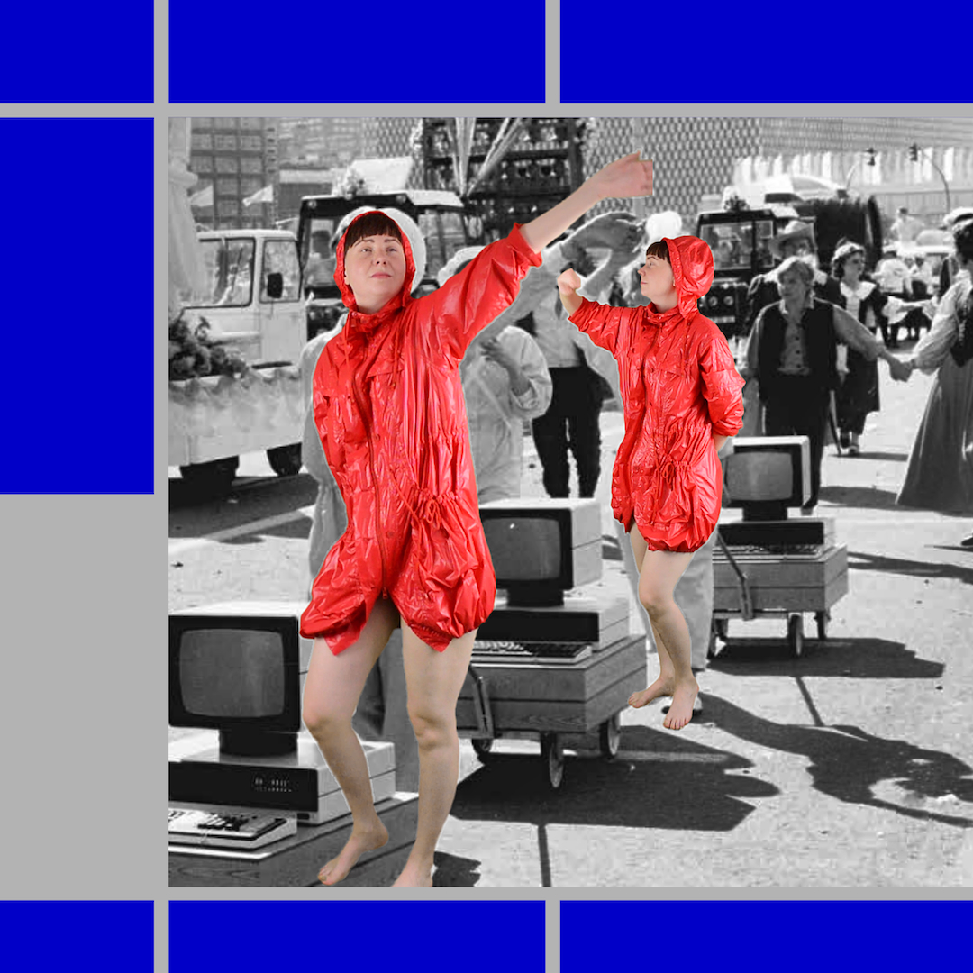 Ausstellungstitel vor blauen Hintergrund, dazwischen Kacheln mit Bildmotiven aus der Ausstellung.