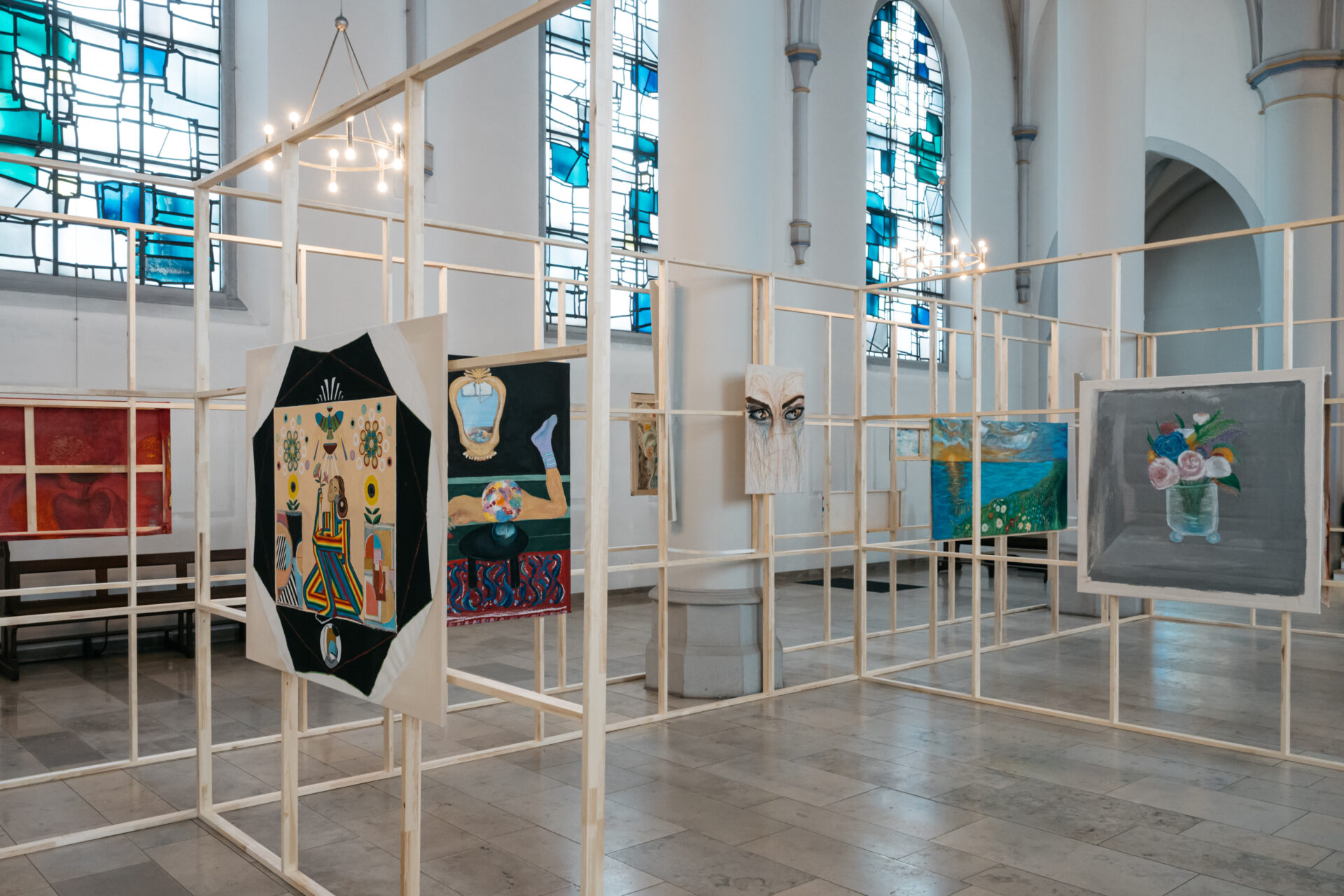 Blick in die Ausstellung Reclaiming the Space of Worship