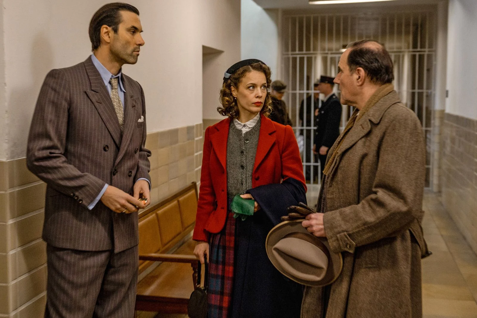 Stiller : Bild Stefan Kurt, Paula Beer, Maximilian Simonischek